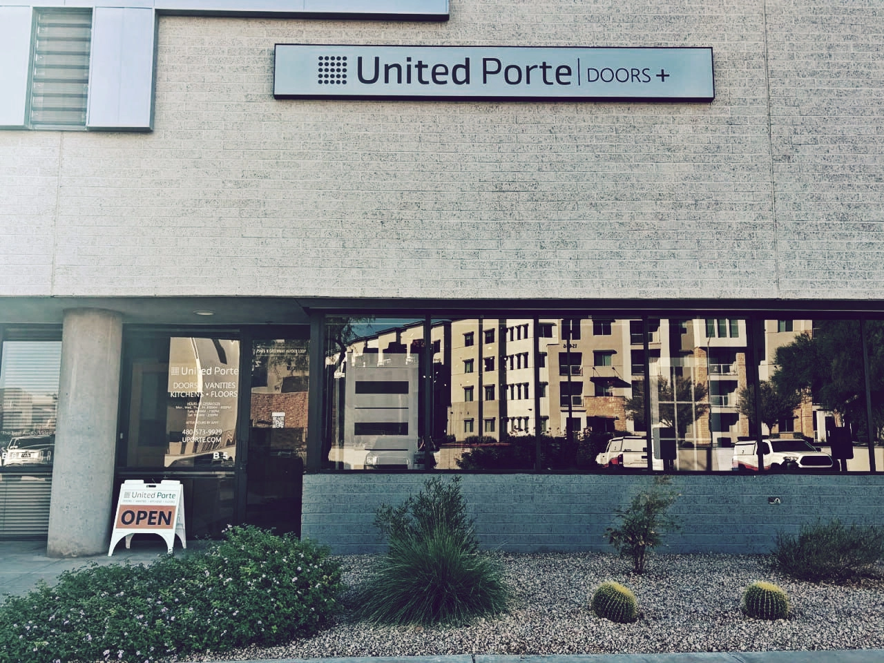 Showroom & Pick-Up, Scottsdale, Arizona