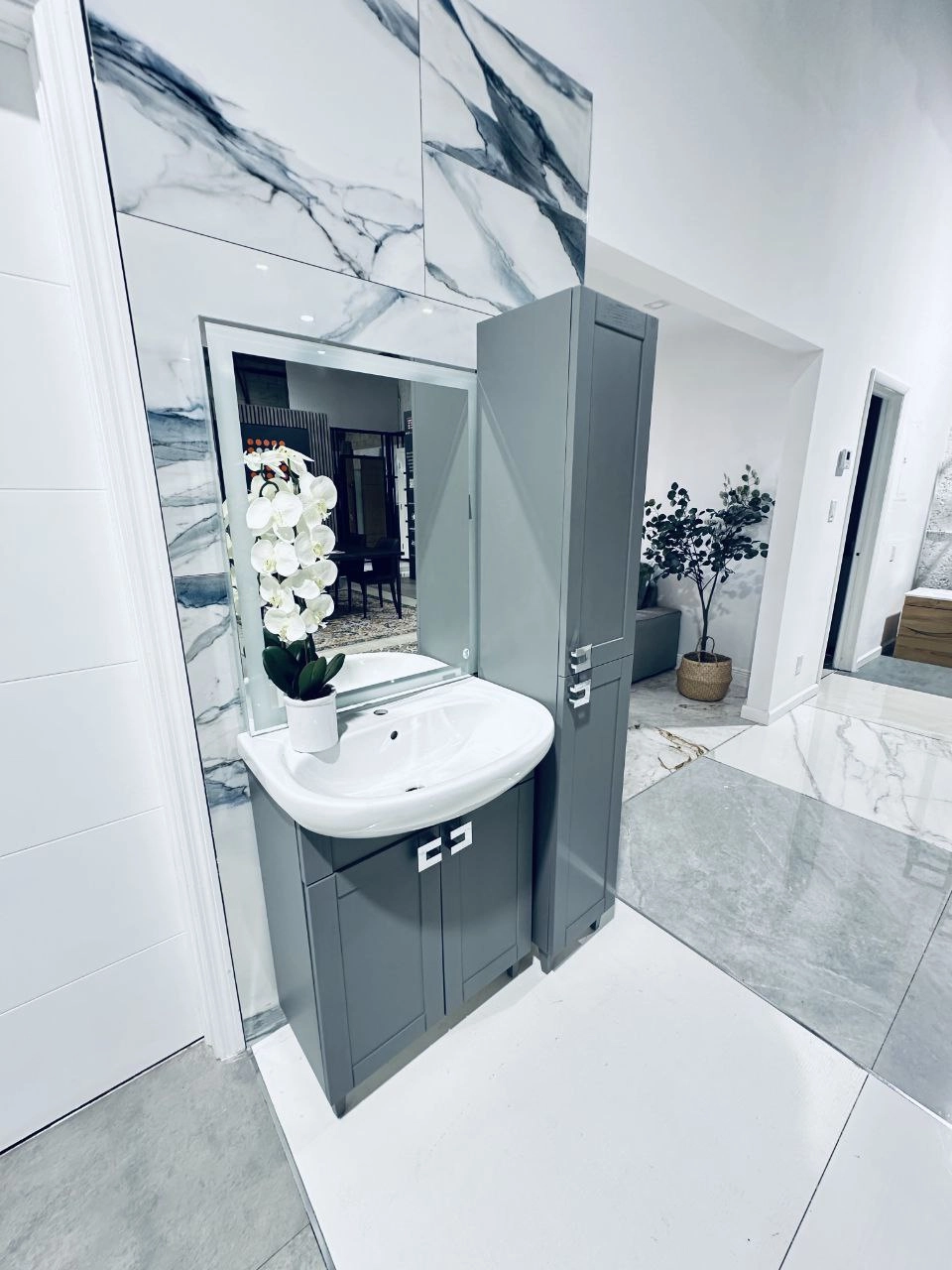 Showroom, Boca Raton, Florida