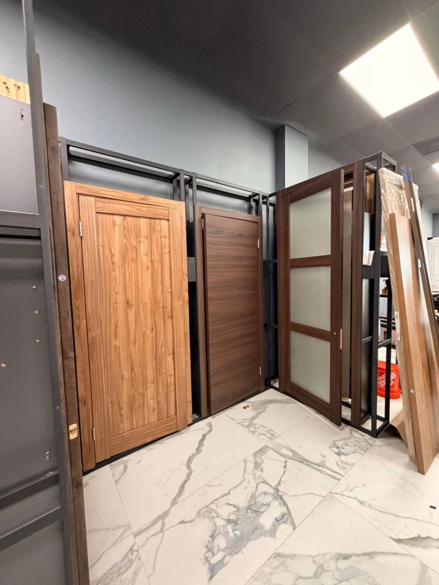 Showroom, Fort Myers, Florida