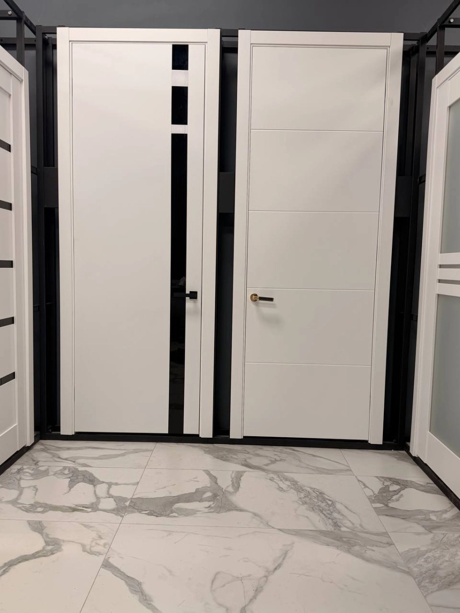 Showroom, Fort Myers, Florida